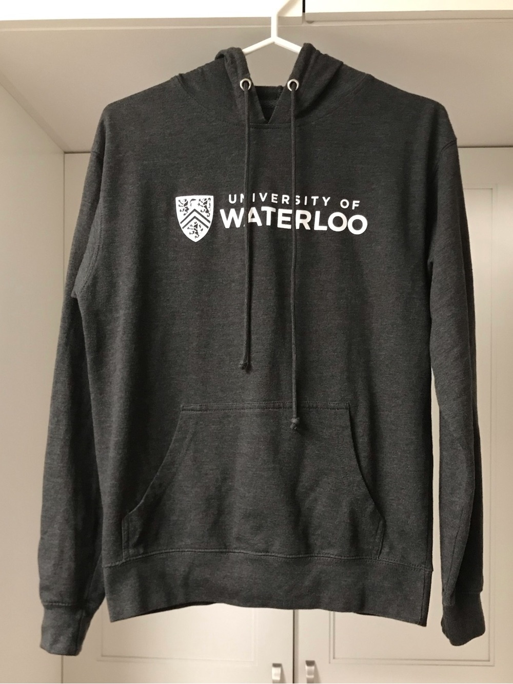 University of Waterloo Men's Charcoal Grey Hoodie Sweatshirt S